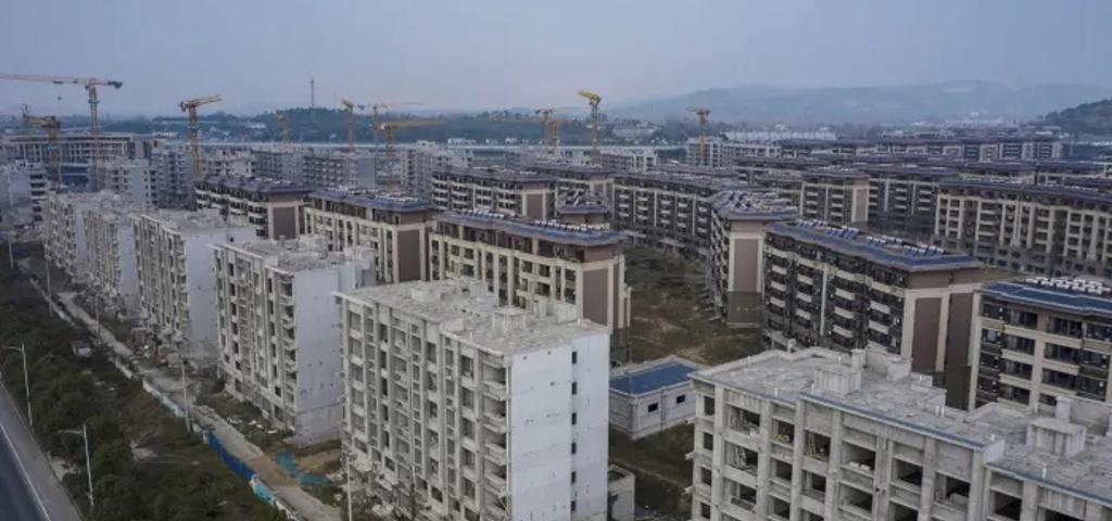 H FED προειδοποιεί για τριγμούς στο αμερικανικό real estate από την Κίνα H FED προειδοποιεί για τριγμούς στο αμερικανικό real estate από την Κίνα